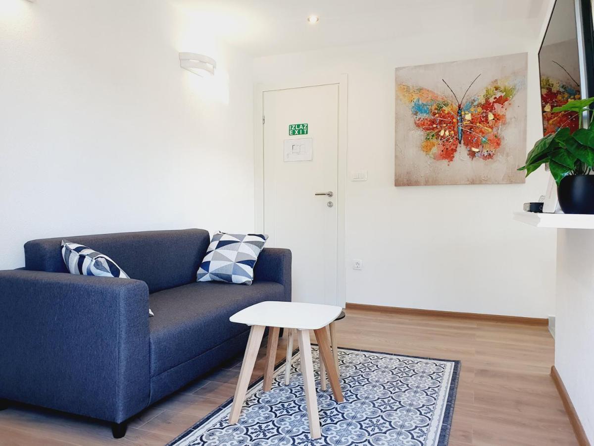 White House Apartments Dugi Rat Εξωτερικό φωτογραφία