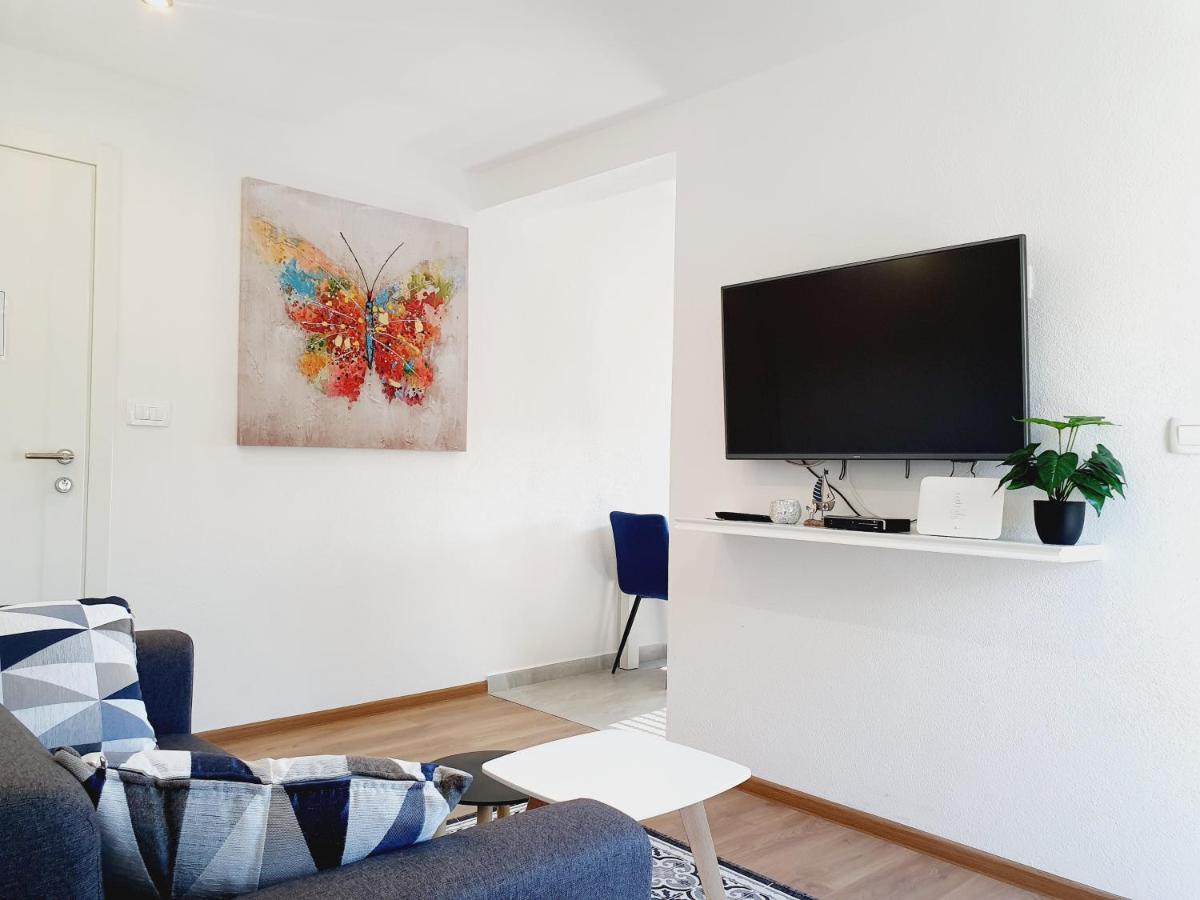 White House Apartments Dugi Rat Εξωτερικό φωτογραφία