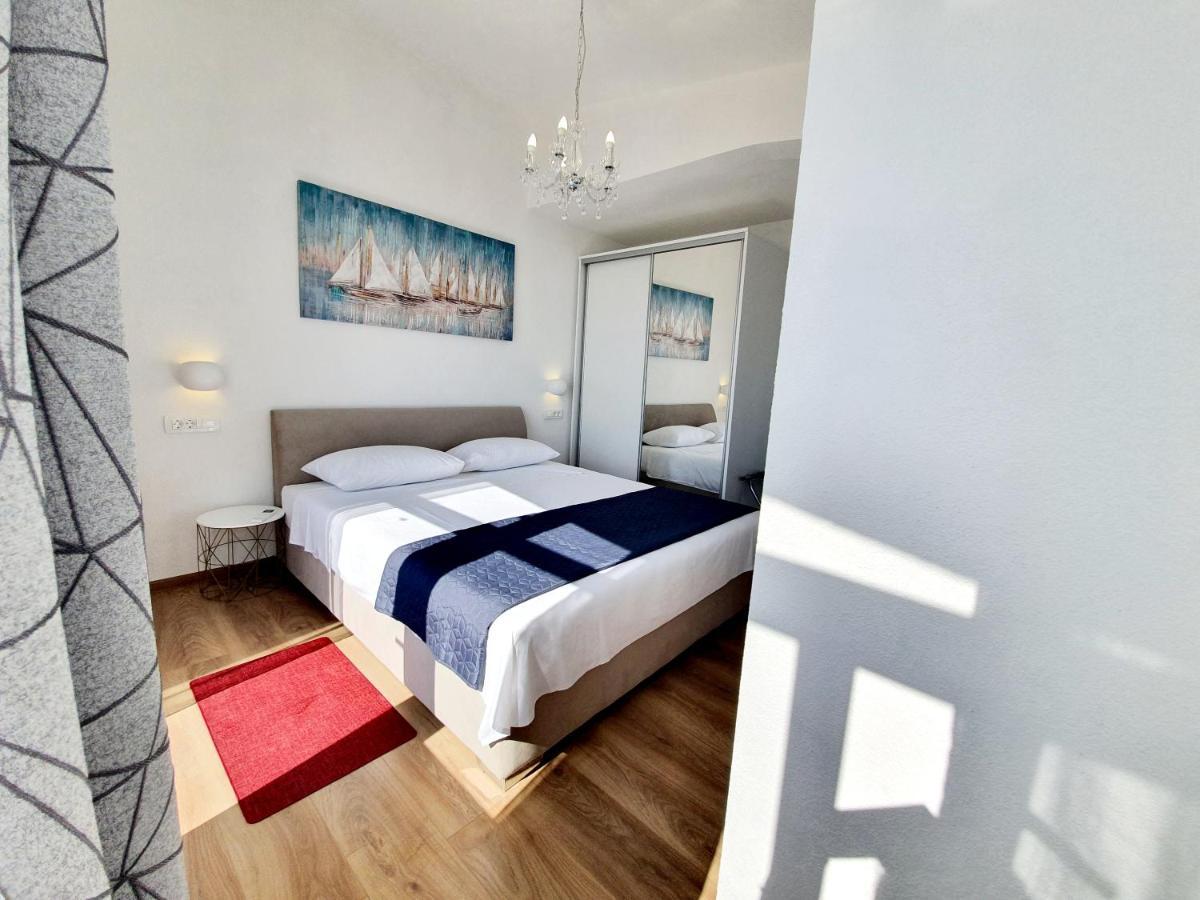 White House Apartments Dugi Rat Εξωτερικό φωτογραφία