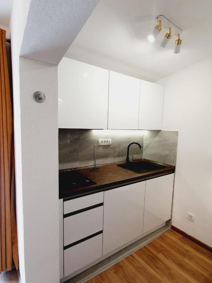 White House Apartments Dugi Rat Εξωτερικό φωτογραφία