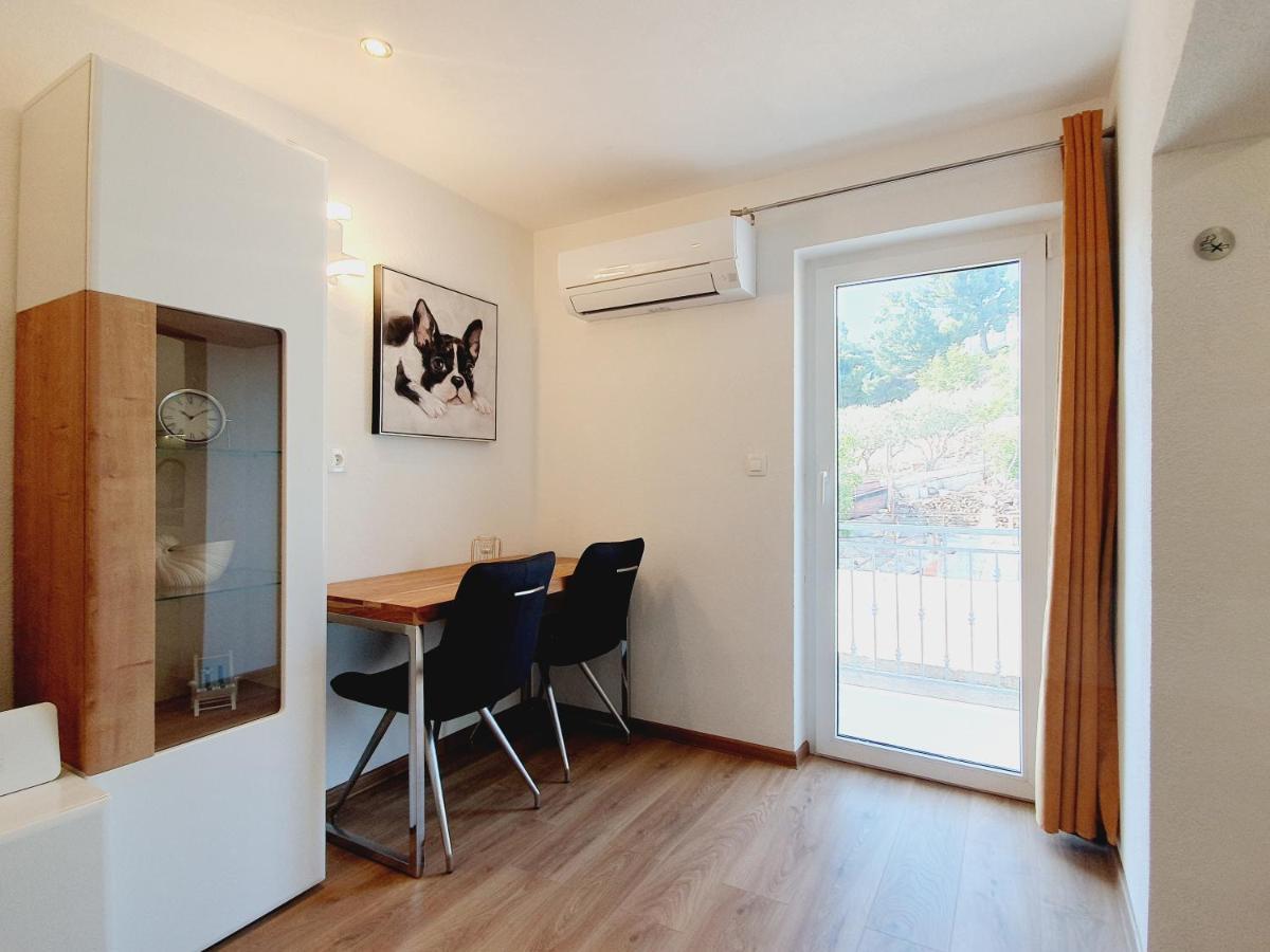 White House Apartments Dugi Rat Εξωτερικό φωτογραφία