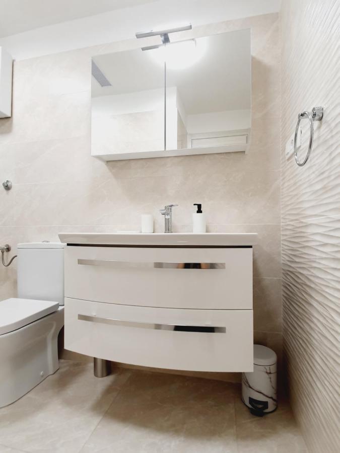 White House Apartments Dugi Rat Εξωτερικό φωτογραφία