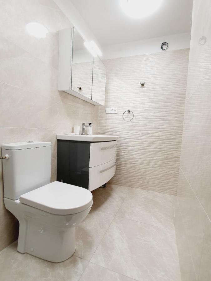White House Apartments Dugi Rat Εξωτερικό φωτογραφία