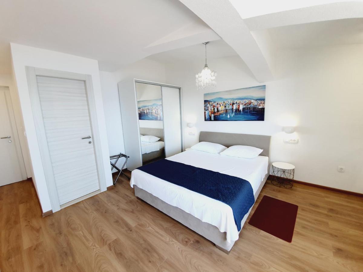 White House Apartments Dugi Rat Εξωτερικό φωτογραφία