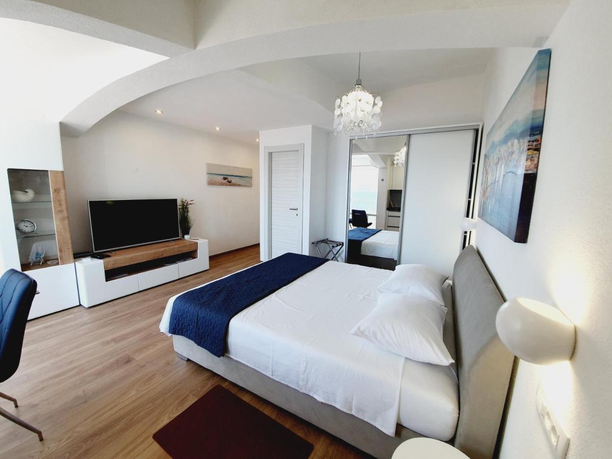 White House Apartments Dugi Rat Εξωτερικό φωτογραφία