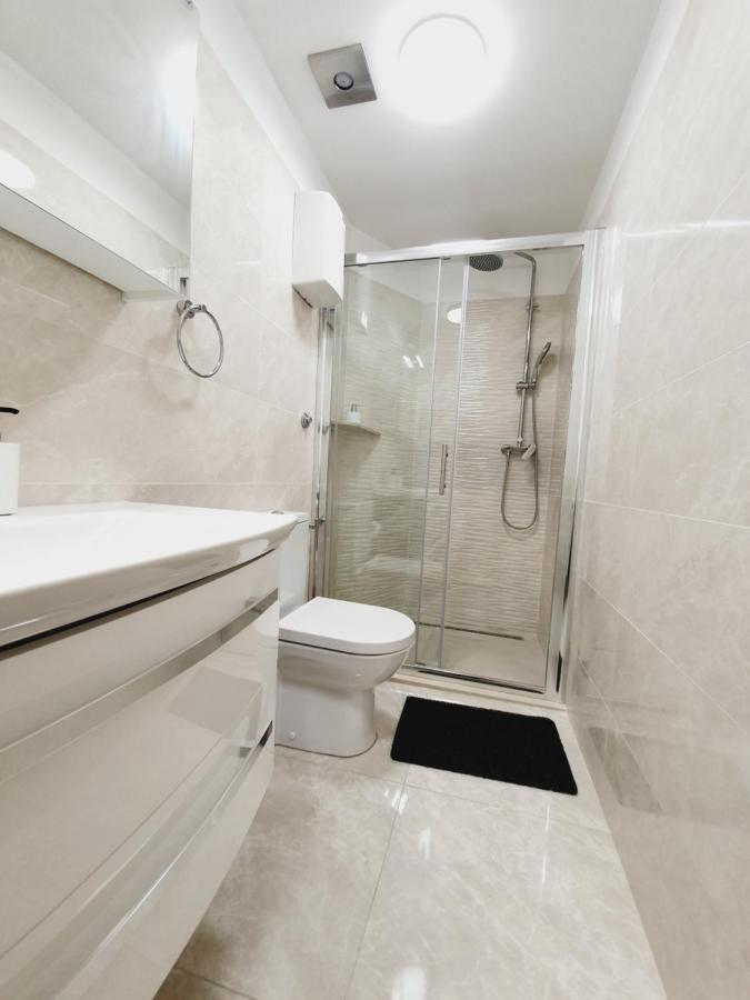 White House Apartments Dugi Rat Εξωτερικό φωτογραφία